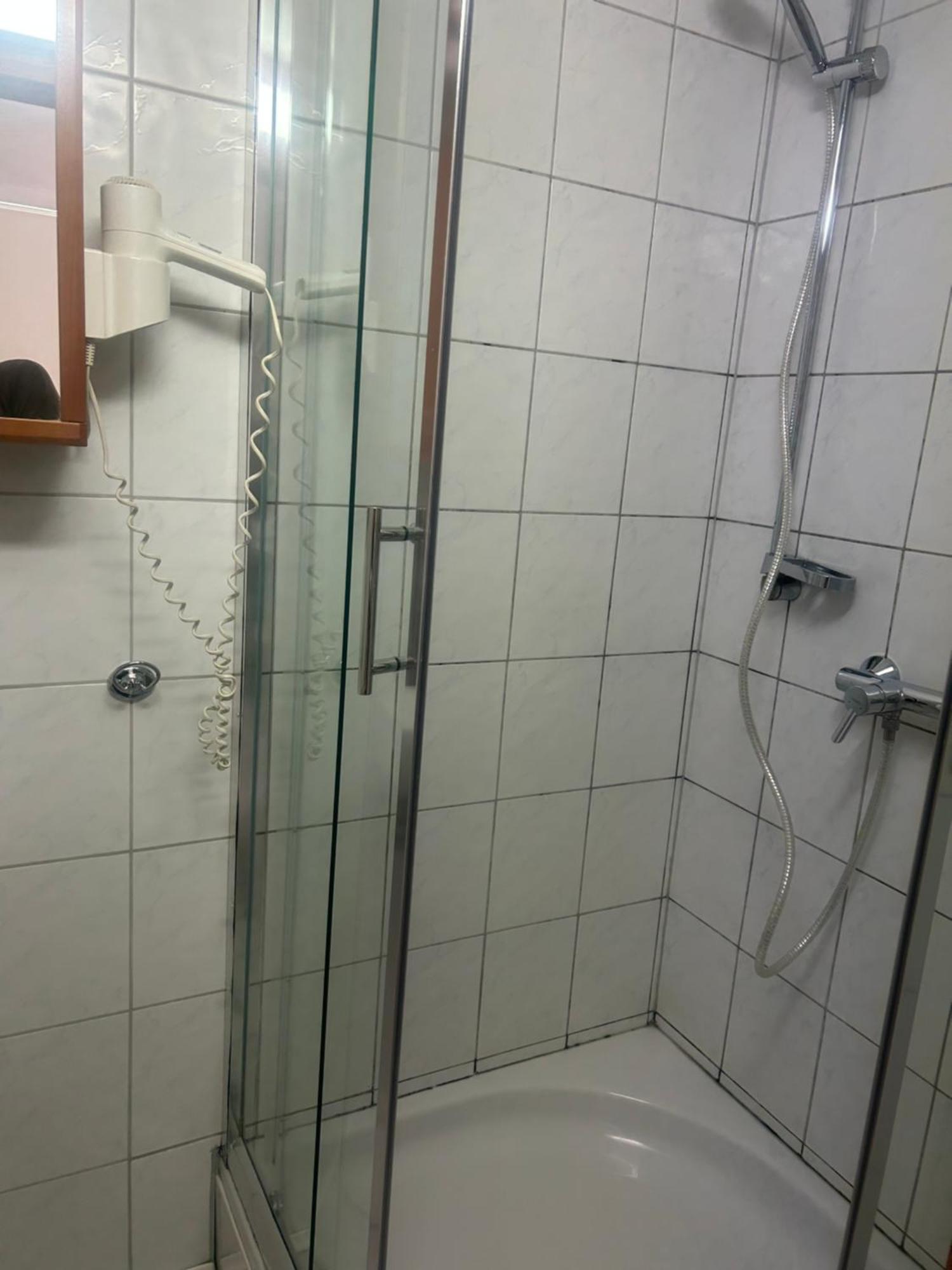 Gasthof Zur Post Siegen Buitenkant foto