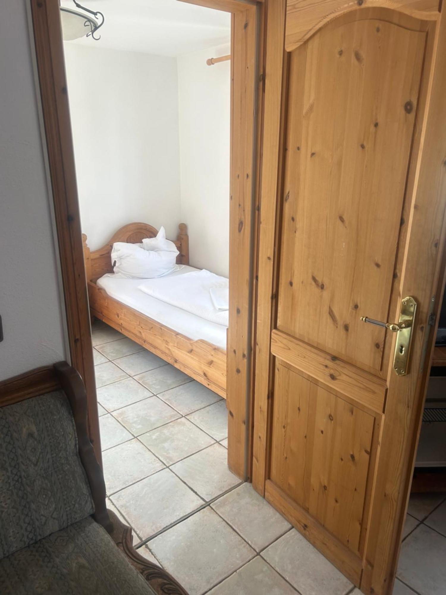 Gasthof Zur Post Siegen Buitenkant foto